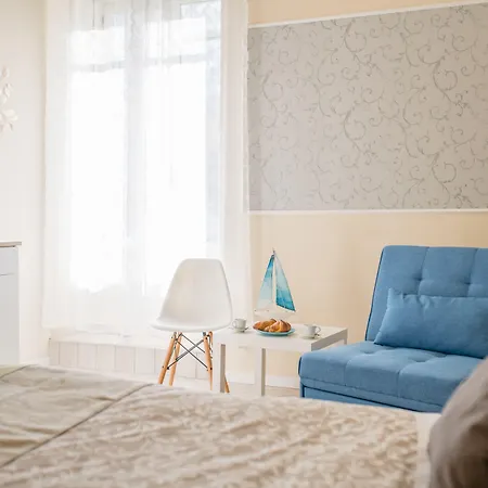 Bed and breakfast Santa Teresa A Chiaia 4*