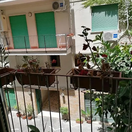 Bed & Breakfast Santa Teresa A Chiaia Neapol