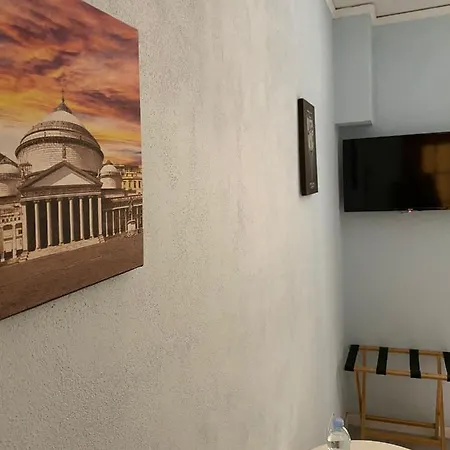 Santa Teresa A Chiaia Bed & Breakfast 2*